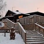 Wilderness & Igloos 4*