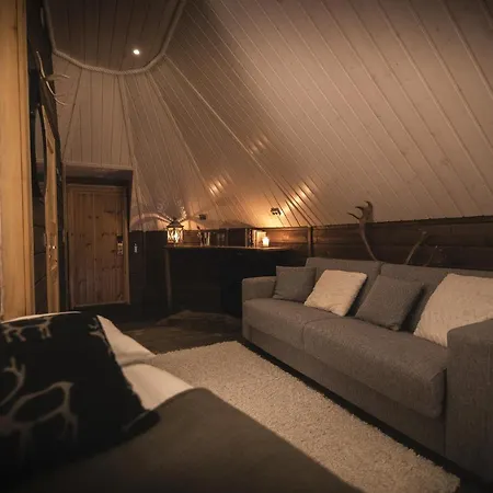 Wilderness Nellim&igloos Nellimö