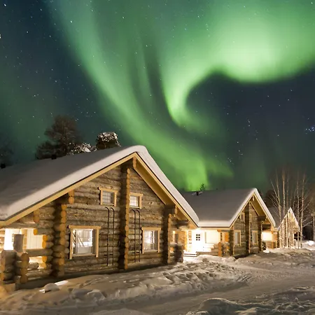 Wilderness & Igloos Szálloda 4*