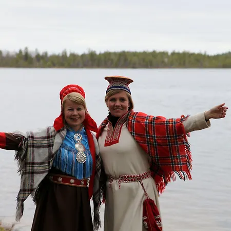 Hotell Wilderness & Igloos Nellimö