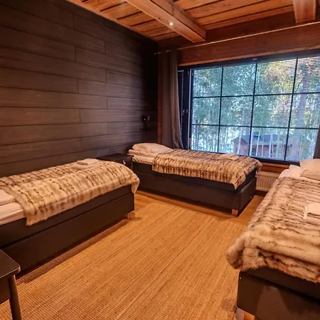 Wilderness & Igloos Otel 4*