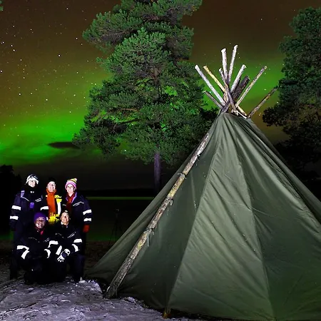 호텔 Wilderness & Igloos 4*