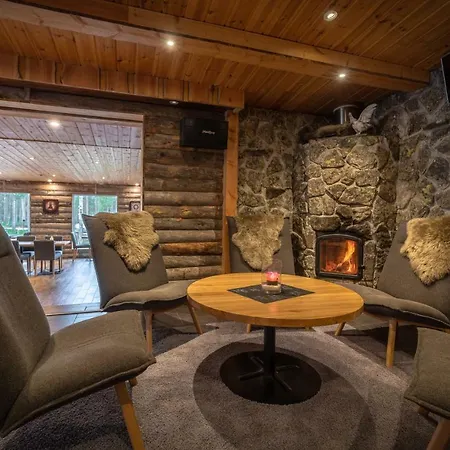 Wilderness Nellim&igloos Hotel