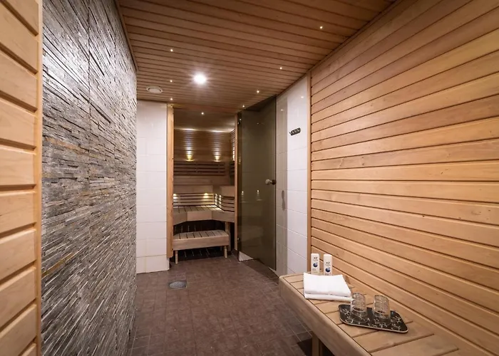 Hotel Wilderness & Igloos Nellimö